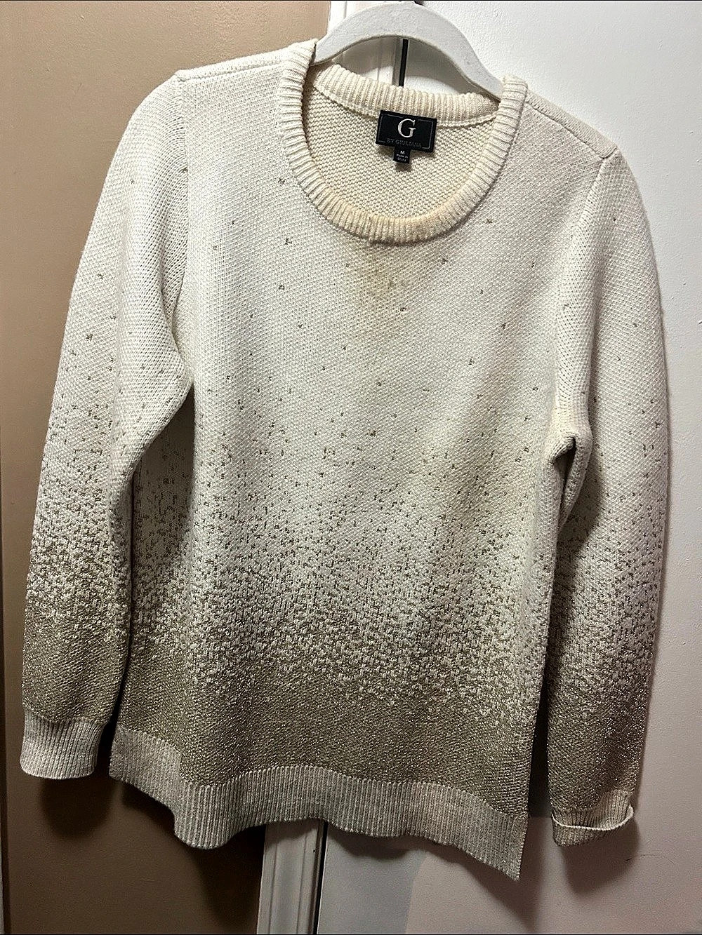 G by Giuliana Cream with sparkling gold Speckles Crewneck Sweater Size Medium